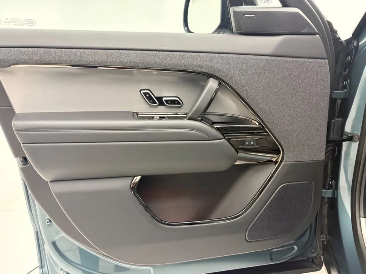 Land Rover Range Rover Sport Estate, Petrol Plug-in Hybrid, 2023, Green