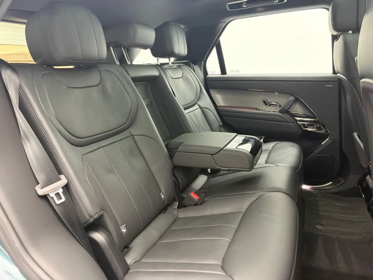 Land Rover Range Rover Sport Estate, Petrol Plug-in Hybrid, 2023, Green