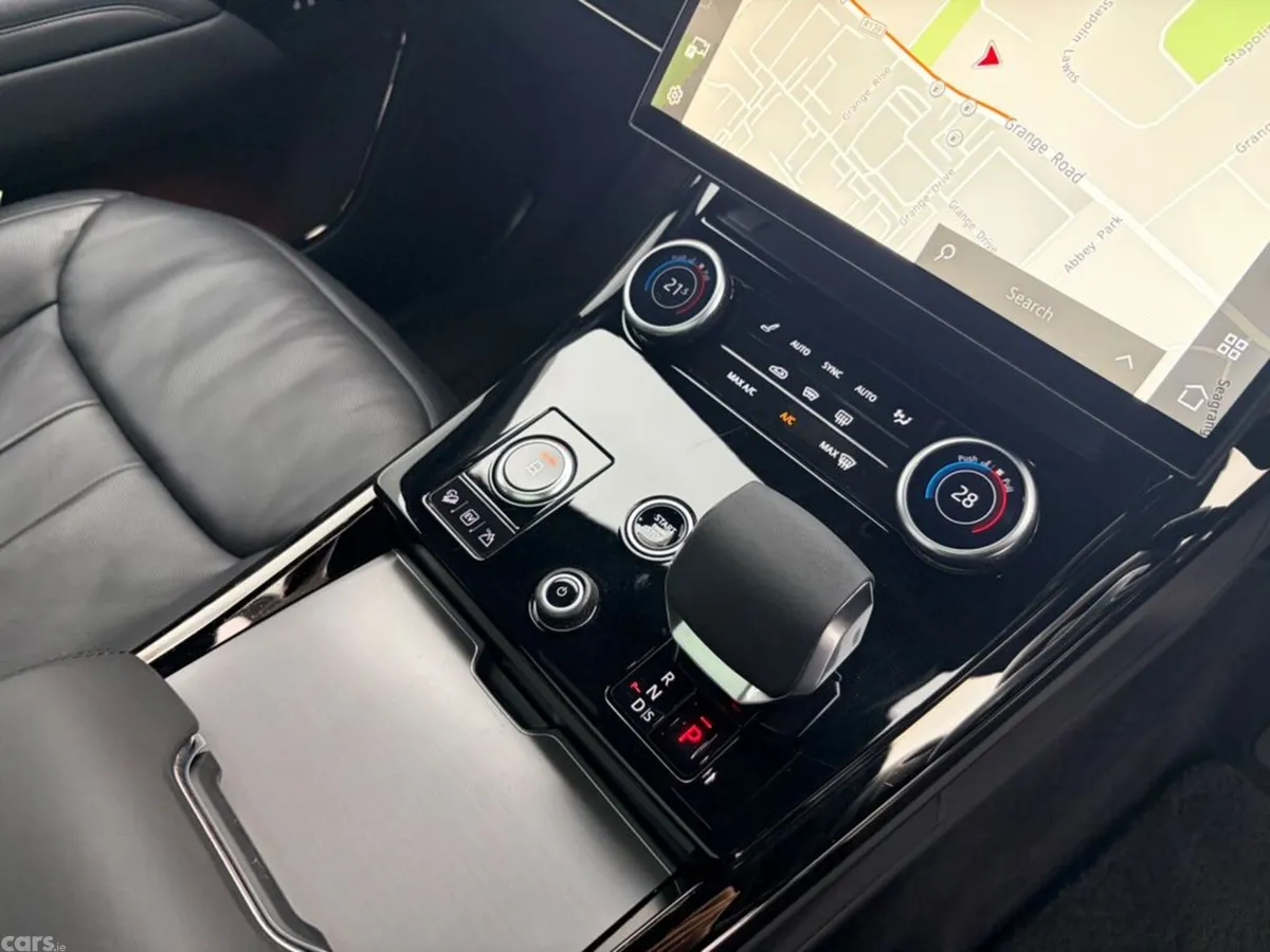Land Rover Range Rover Sport Estate, Petrol Plug-in Hybrid, 2023, Green