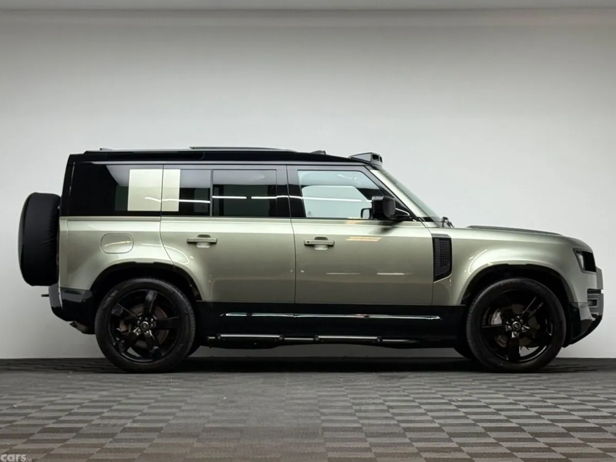 Land Rover Defender SUV, Petrol Plug-in Hybrid, 2025, Green