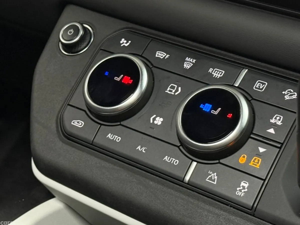 Land Rover Defender SUV, Petrol Plug-in Hybrid, 2025, Green