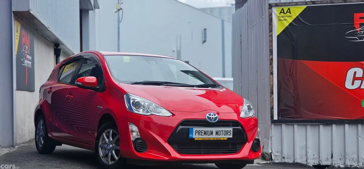 Toyota Aqua Hatchback, Petrol Hybrid, 2016, Red