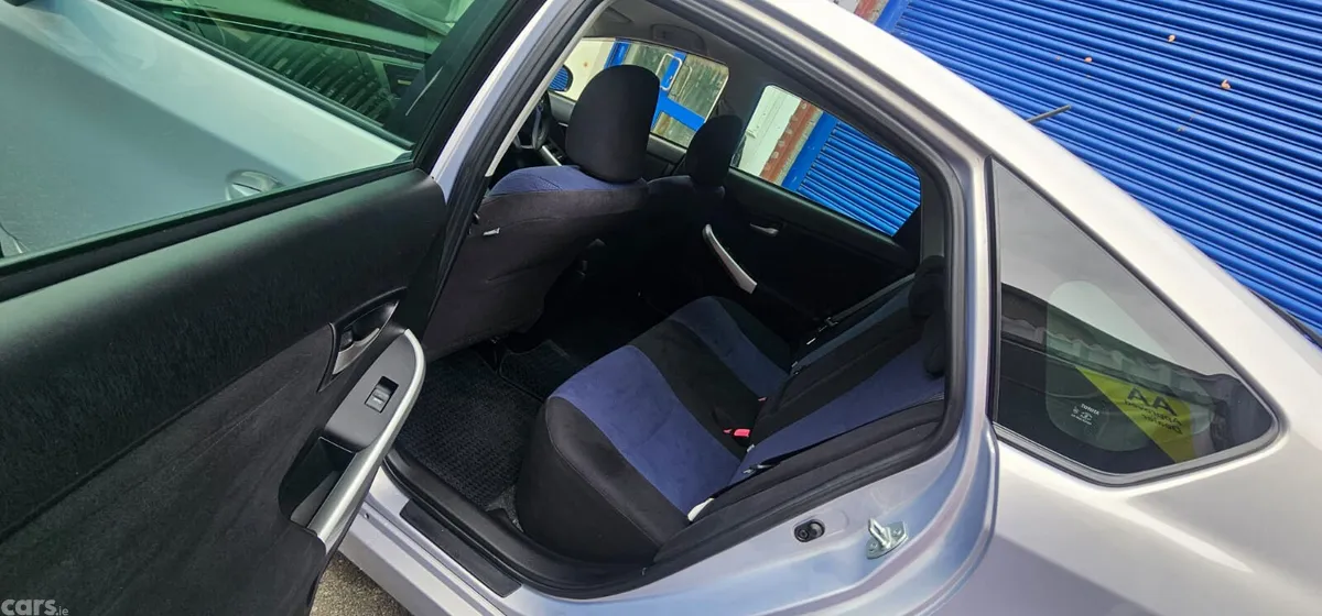 Toyota Prius Hatchback, Petrol Hybrid, 2014, Blue