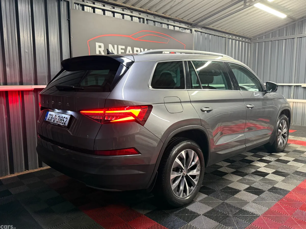 Skoda Kodiaq SUV, Diesel, 2023, Grey