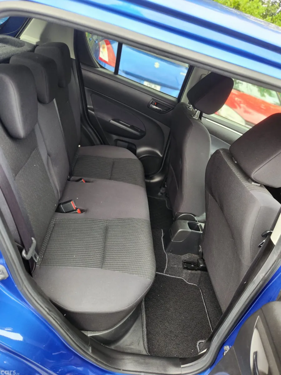 Suzuki Swift Hatchback, Petrol, 2014, Blue
