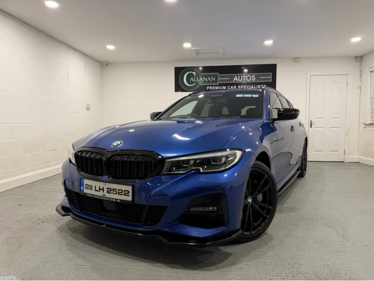 BMW 3-Series Estate, Petrol Plug-in Hybrid, 2021, Blue