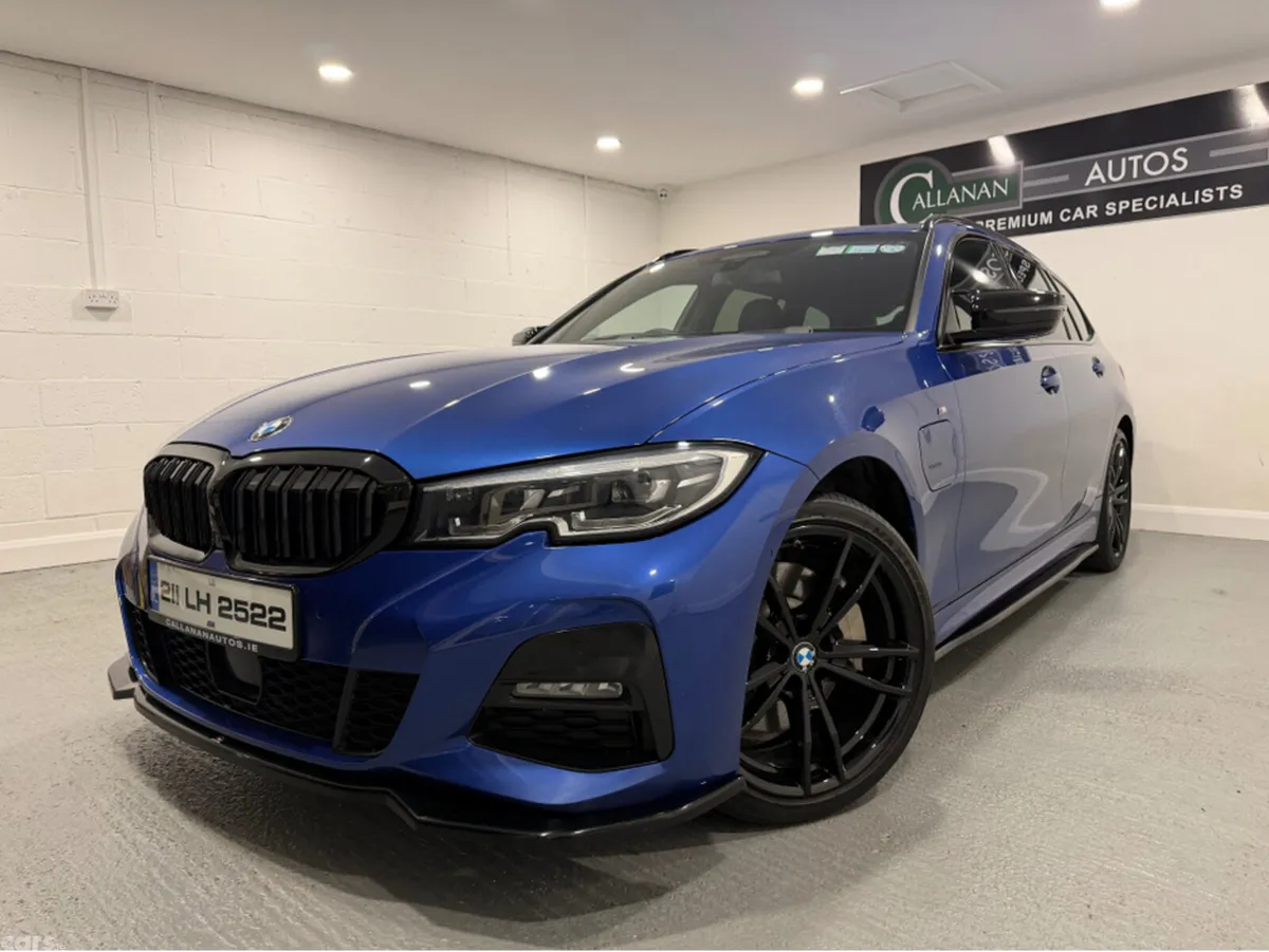 BMW 3-Series Estate, Petrol Plug-in Hybrid, 2021, Blue