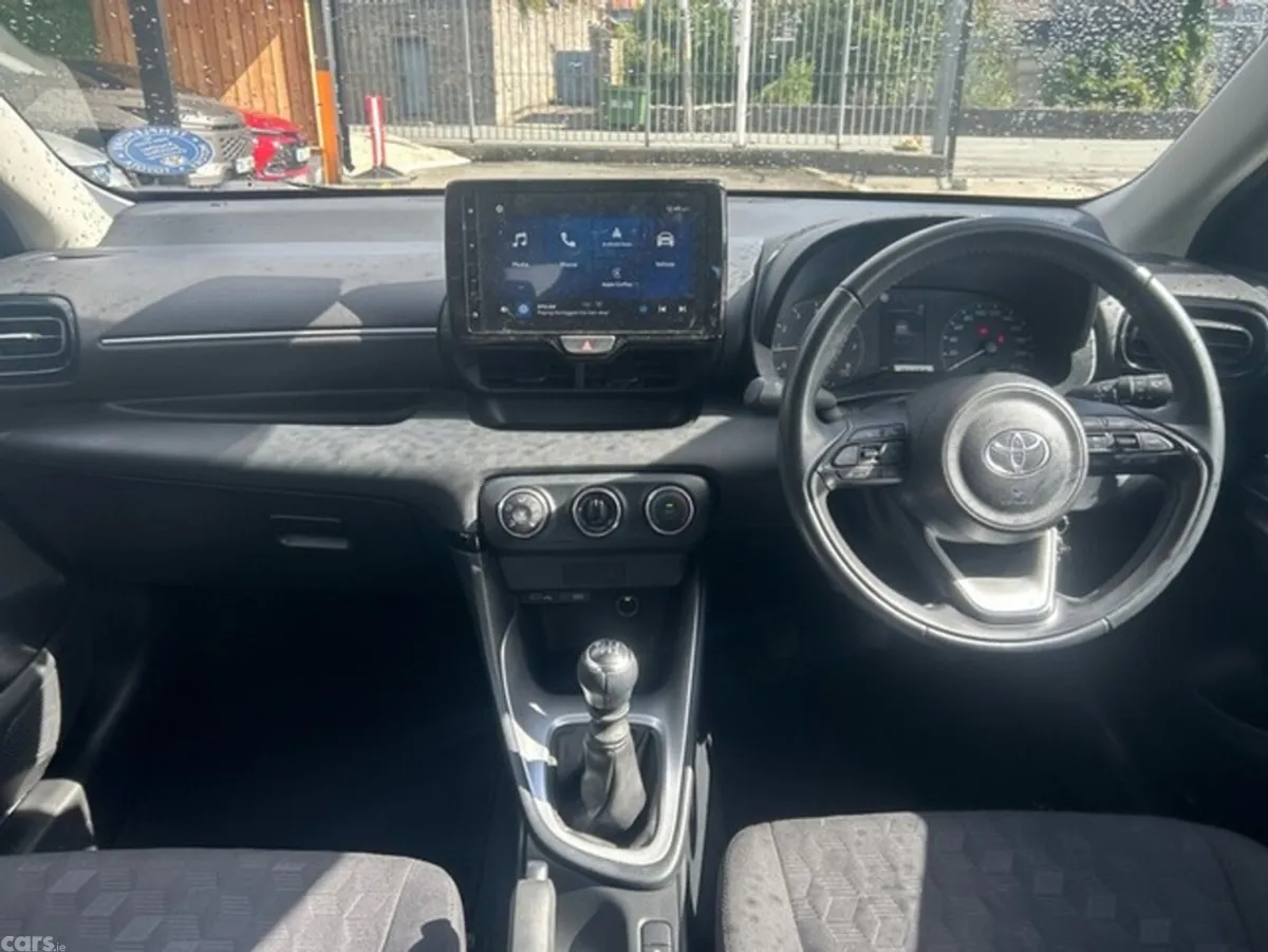 Toyota Yaris Hatchback, Petrol, 2024, Grey