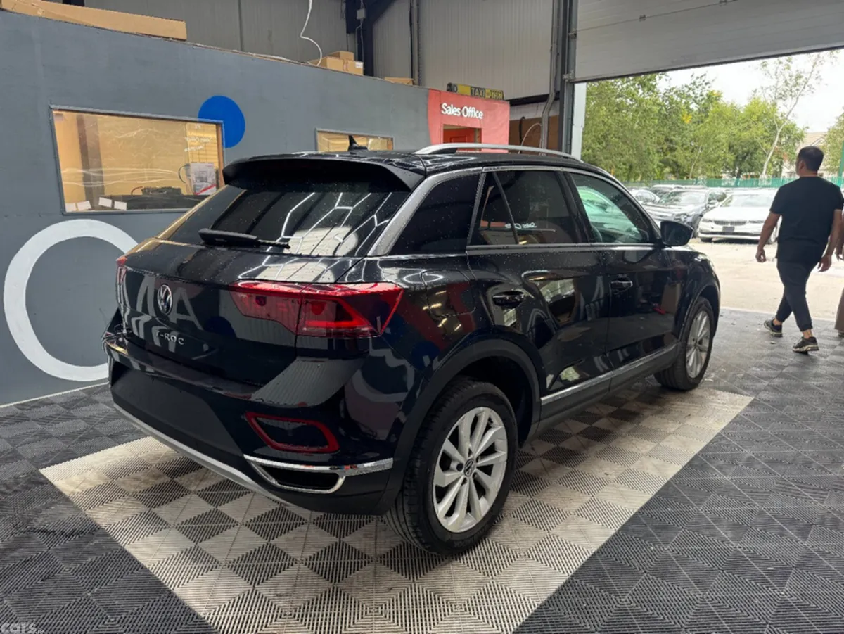 Volkswagen T-Roc SUV, Diesel, 2024, Black