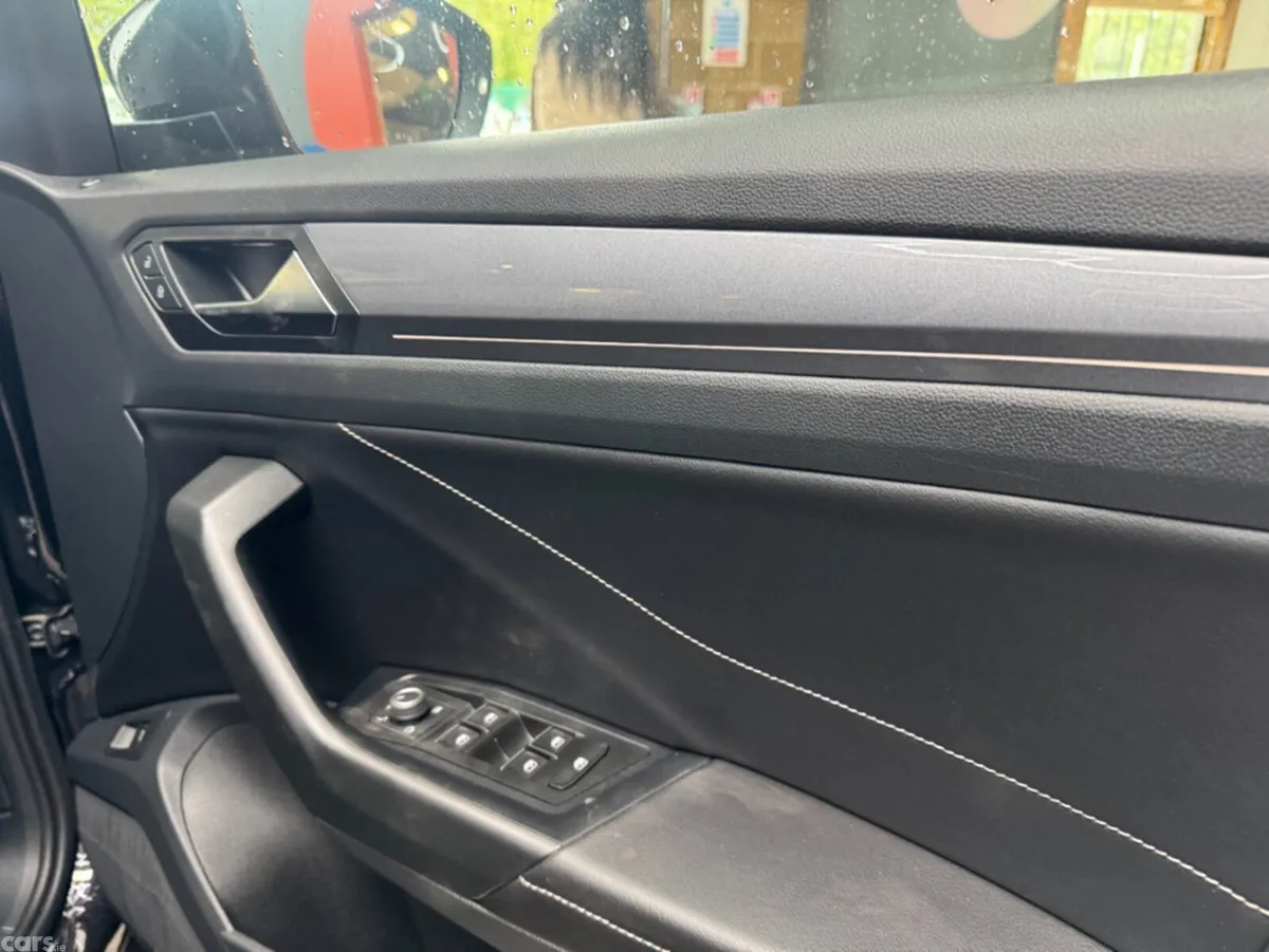 Volkswagen T-Roc SUV, Diesel, 2024, Black