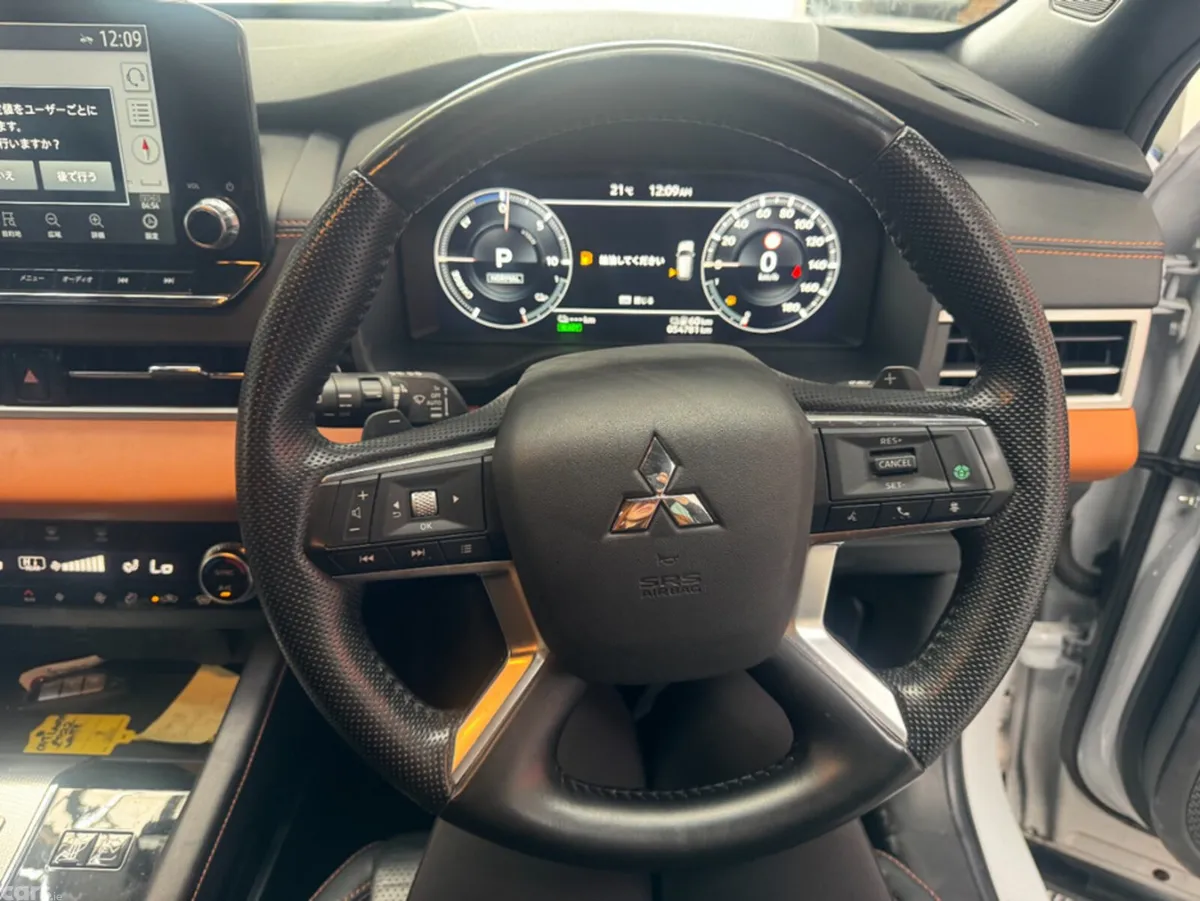 Mitsubishi Outlander SUV, Petrol Plug-in Hybrid, 2022, White