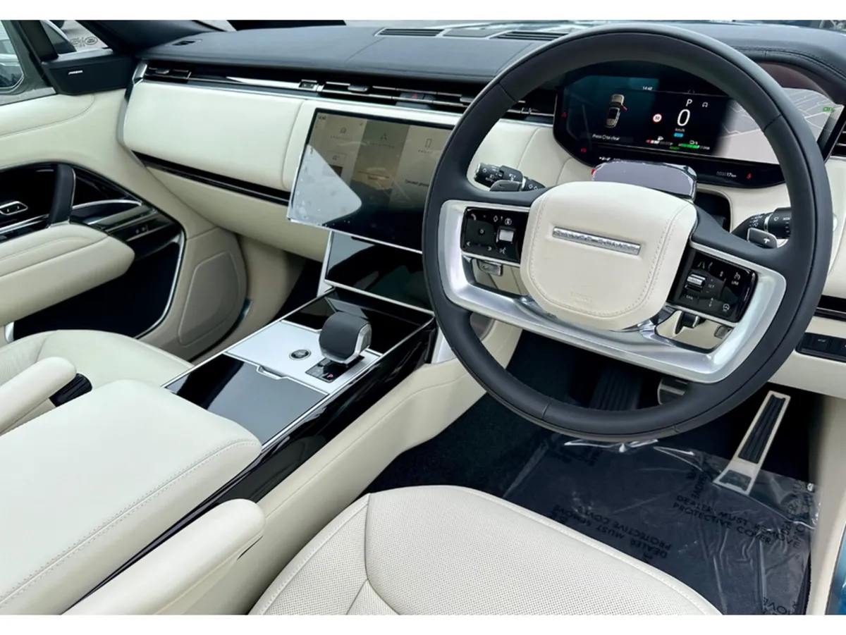 Land Rover Range Rover SUV, Petrol Plug-in Hybrid, 2026, Green
