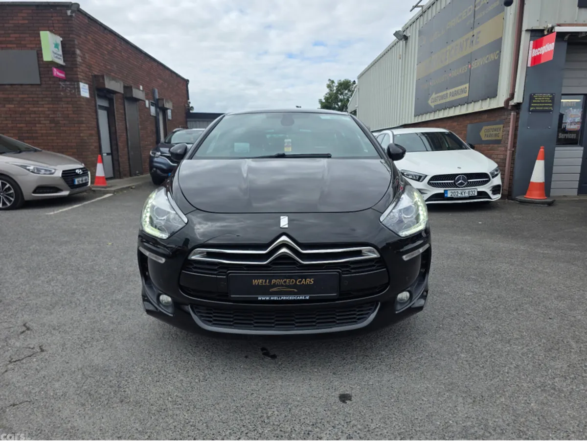 Citroen DS 5 Hatchback, Diesel, 2015, Black