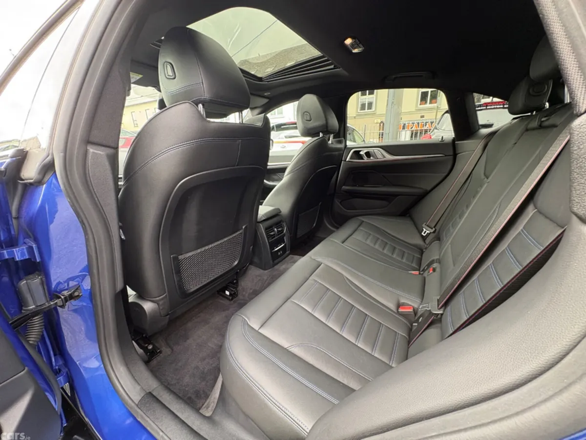 BMW 4-Series Hatchback, Diesel, 2023, Blue