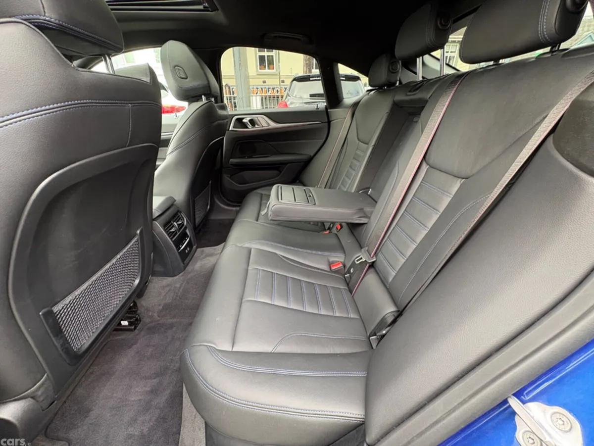 BMW 4-Series Hatchback, Diesel, 2023, Blue