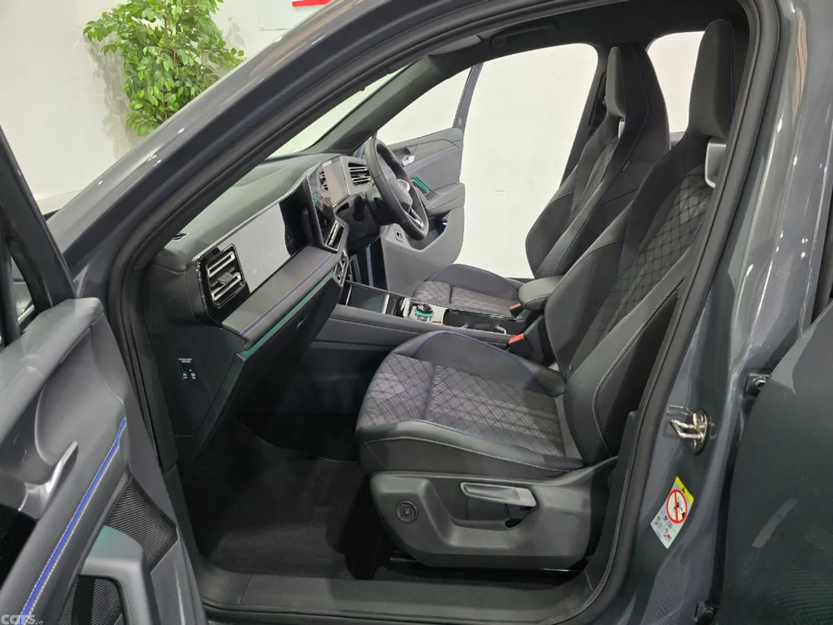 Volkswagen Tiguan SUV, Petrol Plug-in Hybrid, 2024, Grey