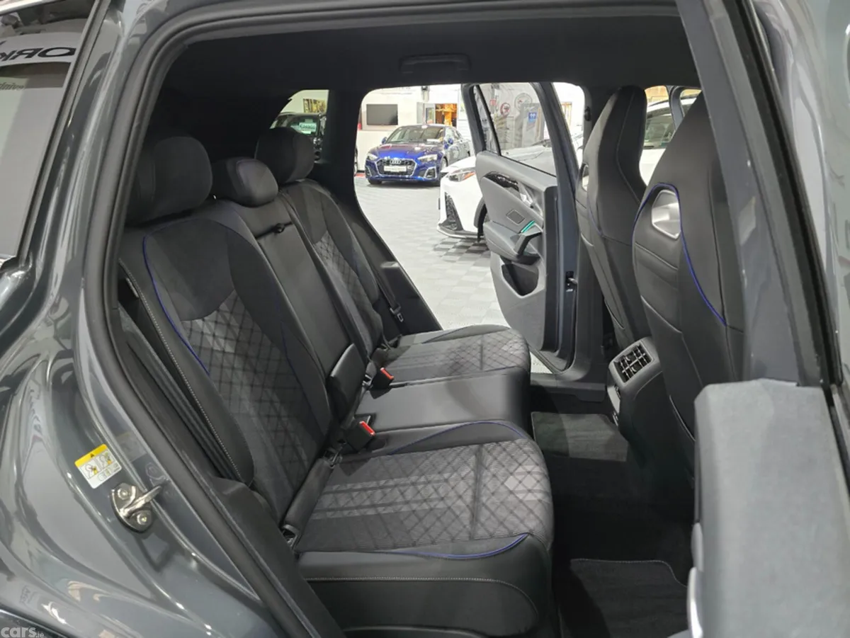 Volkswagen Tiguan SUV, Petrol Plug-in Hybrid, 2024, Grey