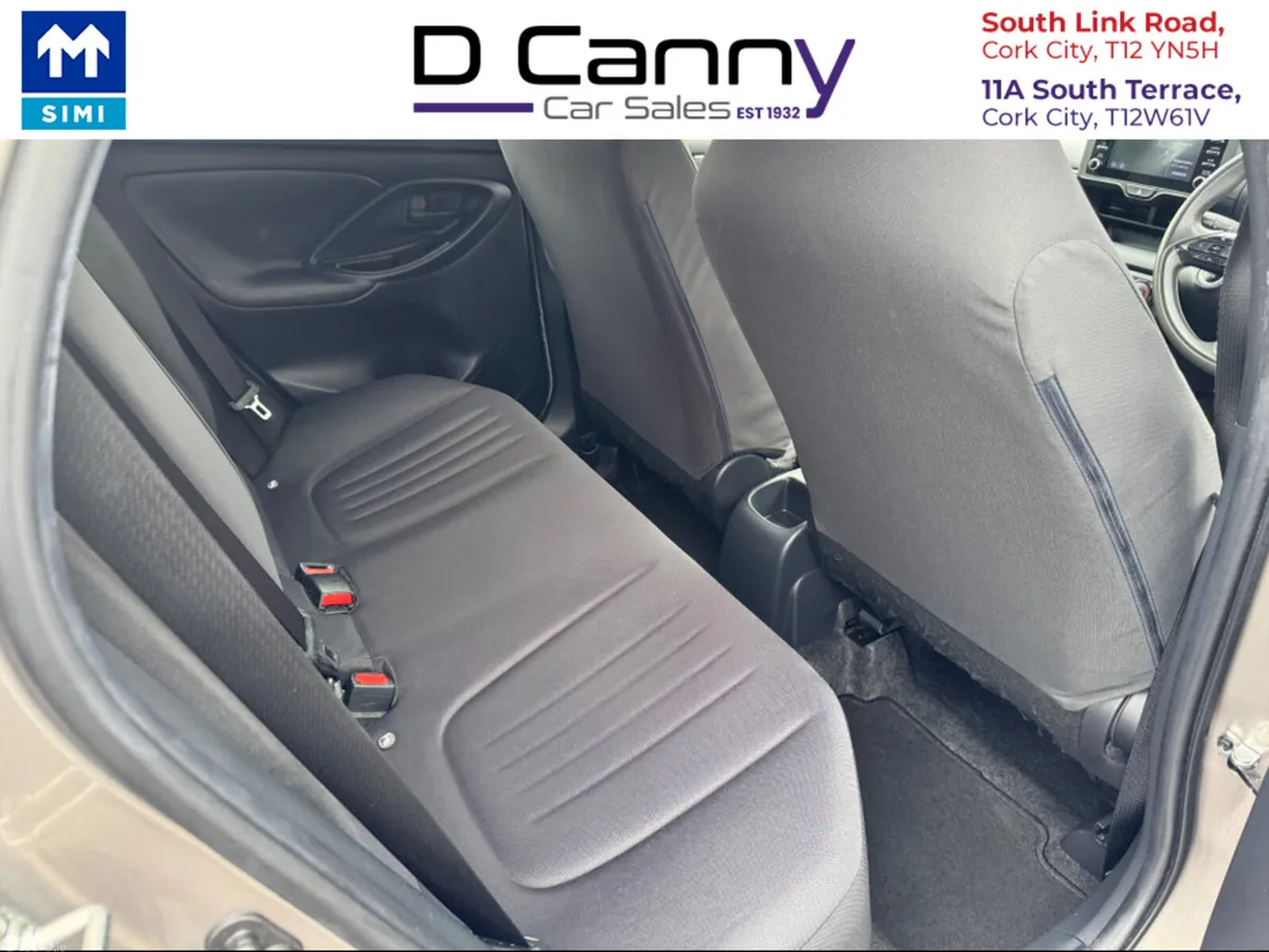Toyota Yaris Hatchback, Petrol, 2020, Gold