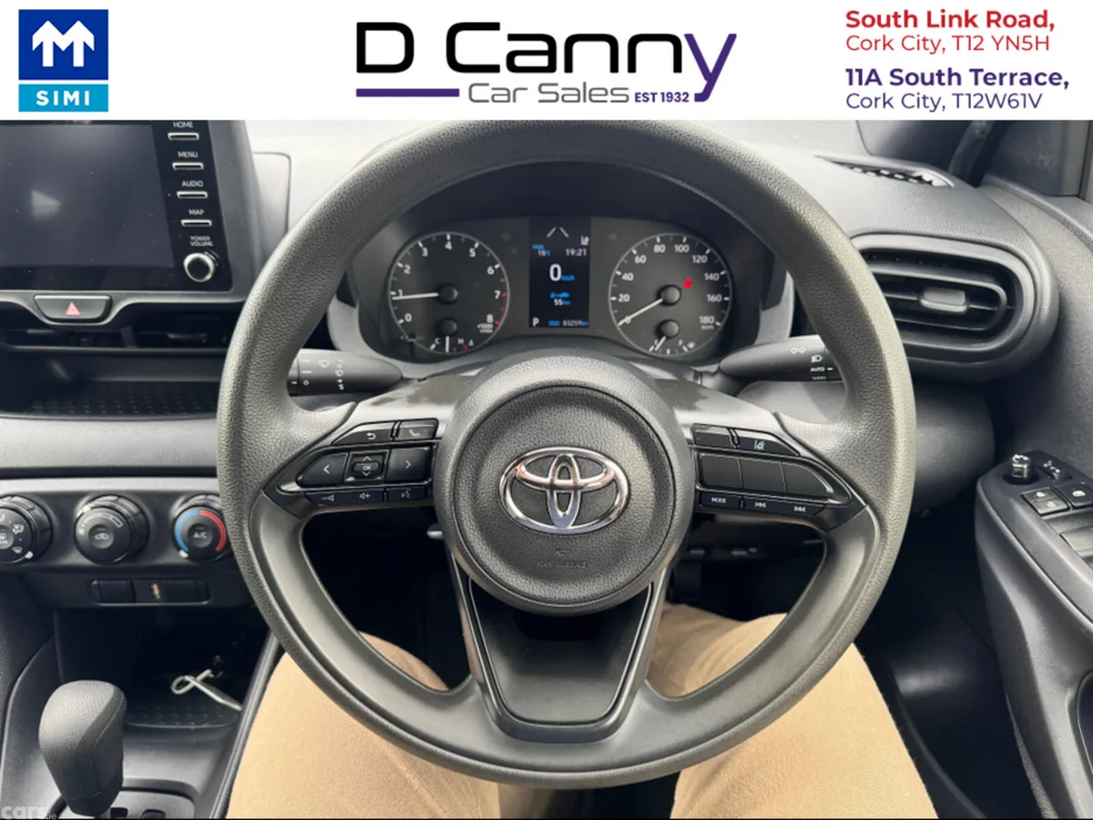 Toyota Yaris Hatchback, Petrol, 2020, Gold