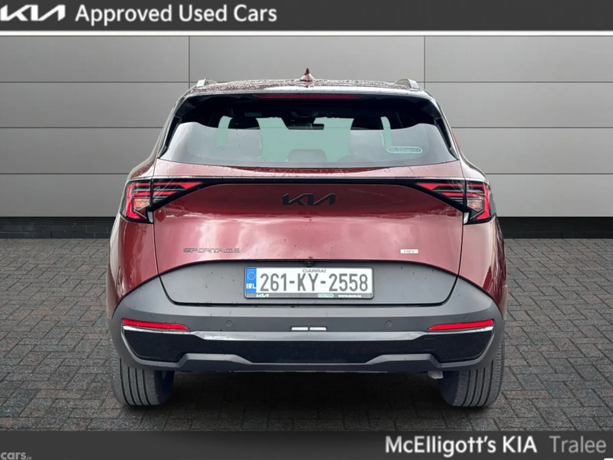 Kia Sportage MPV, Petrol Hybrid, 2026, Red