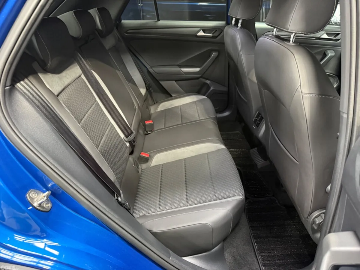 Volkswagen T-Roc SUV, Diesel, 2020, Blue