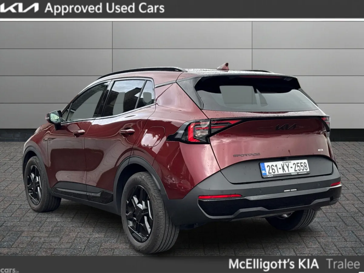 Kia Sportage MPV, Petrol Hybrid, 2026, Red
