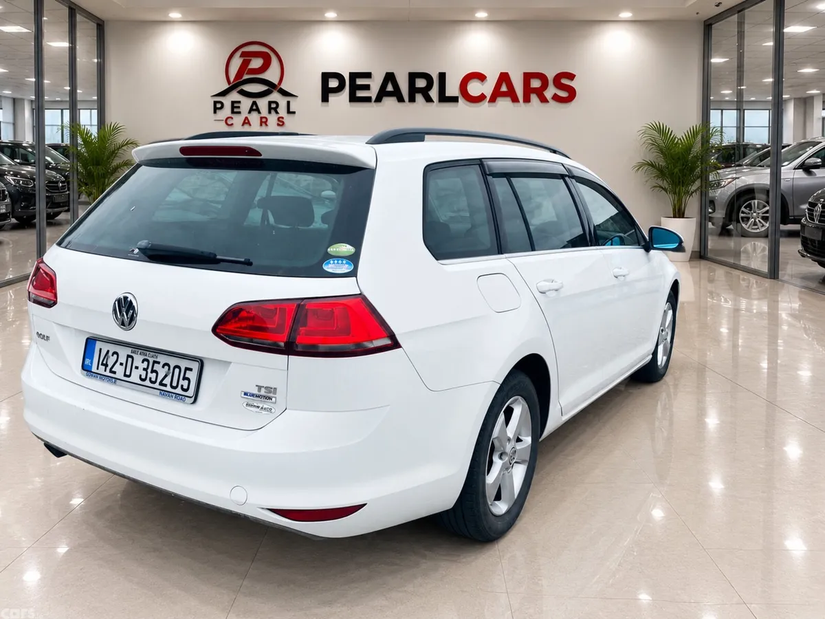 Volkswagen Golf Estate, Petrol, 2014, White