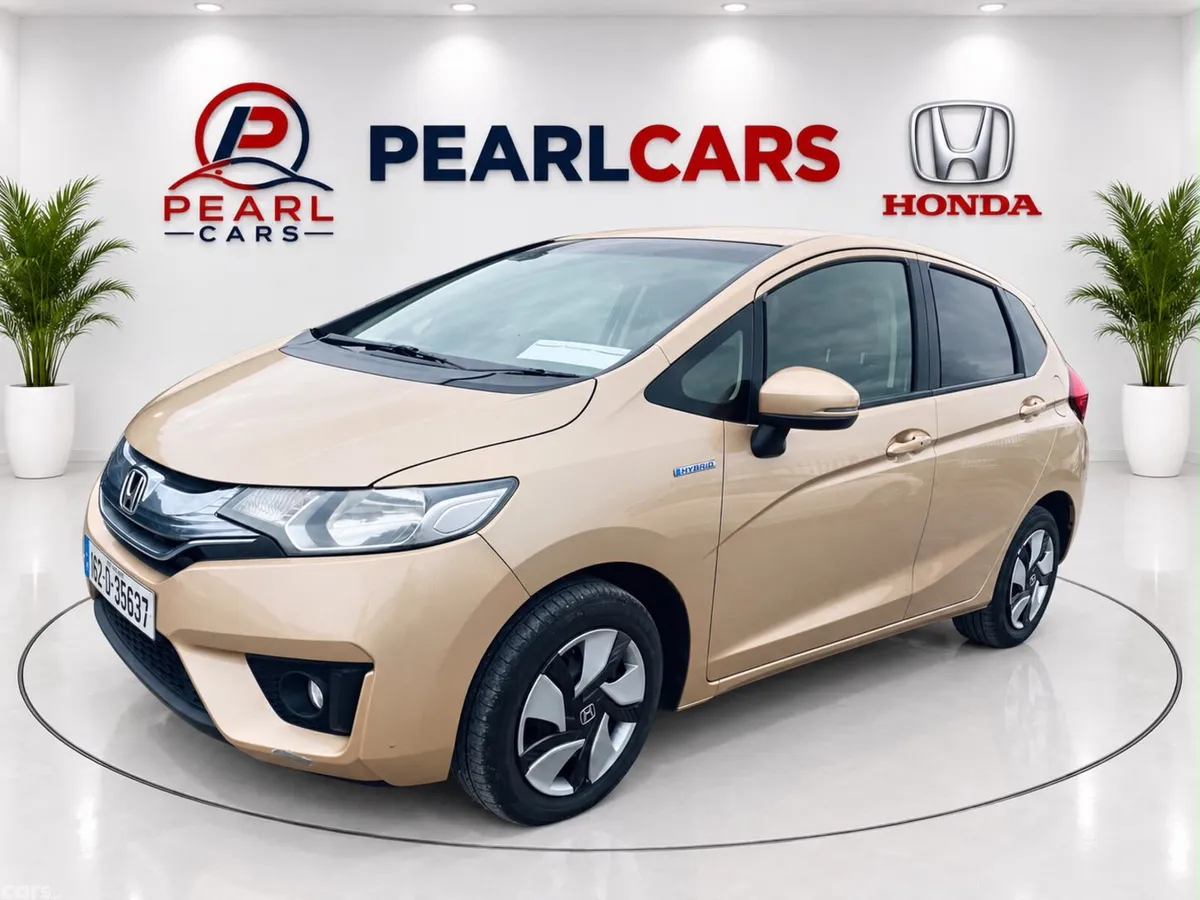 Honda Fit Hatchback, Petrol Hybrid, 2014, Gold