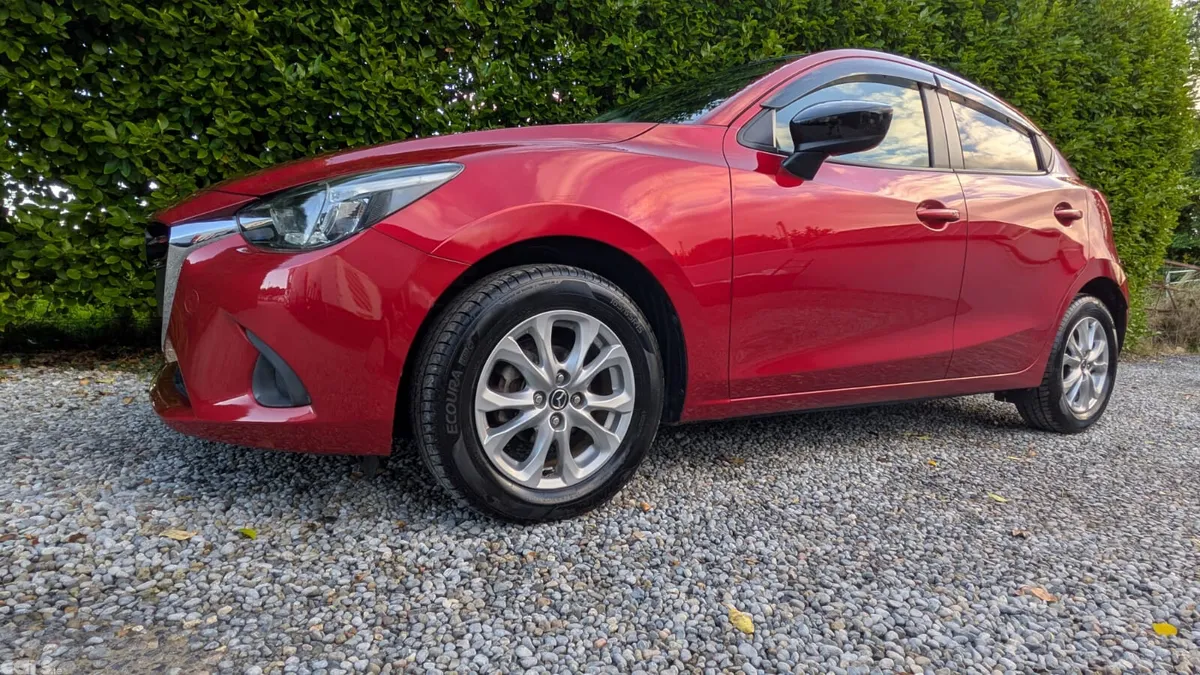Mazda Mazda2 Hatchback, Petrol, 2015, Red