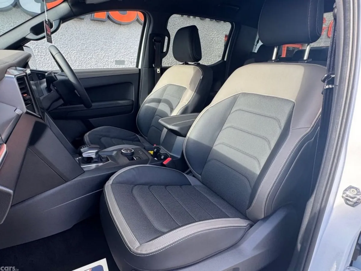 Volkswagen Amarok Pick Up, Diesel, 2025, White