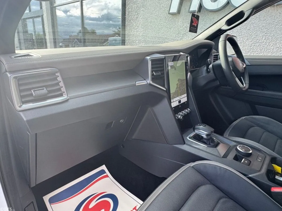 Volkswagen Amarok Pick Up, Diesel, 2025, White