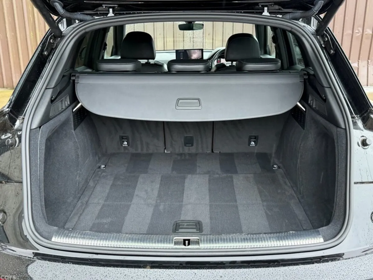 Audi Q5 SUV, Diesel Hybrid, 2022, Black