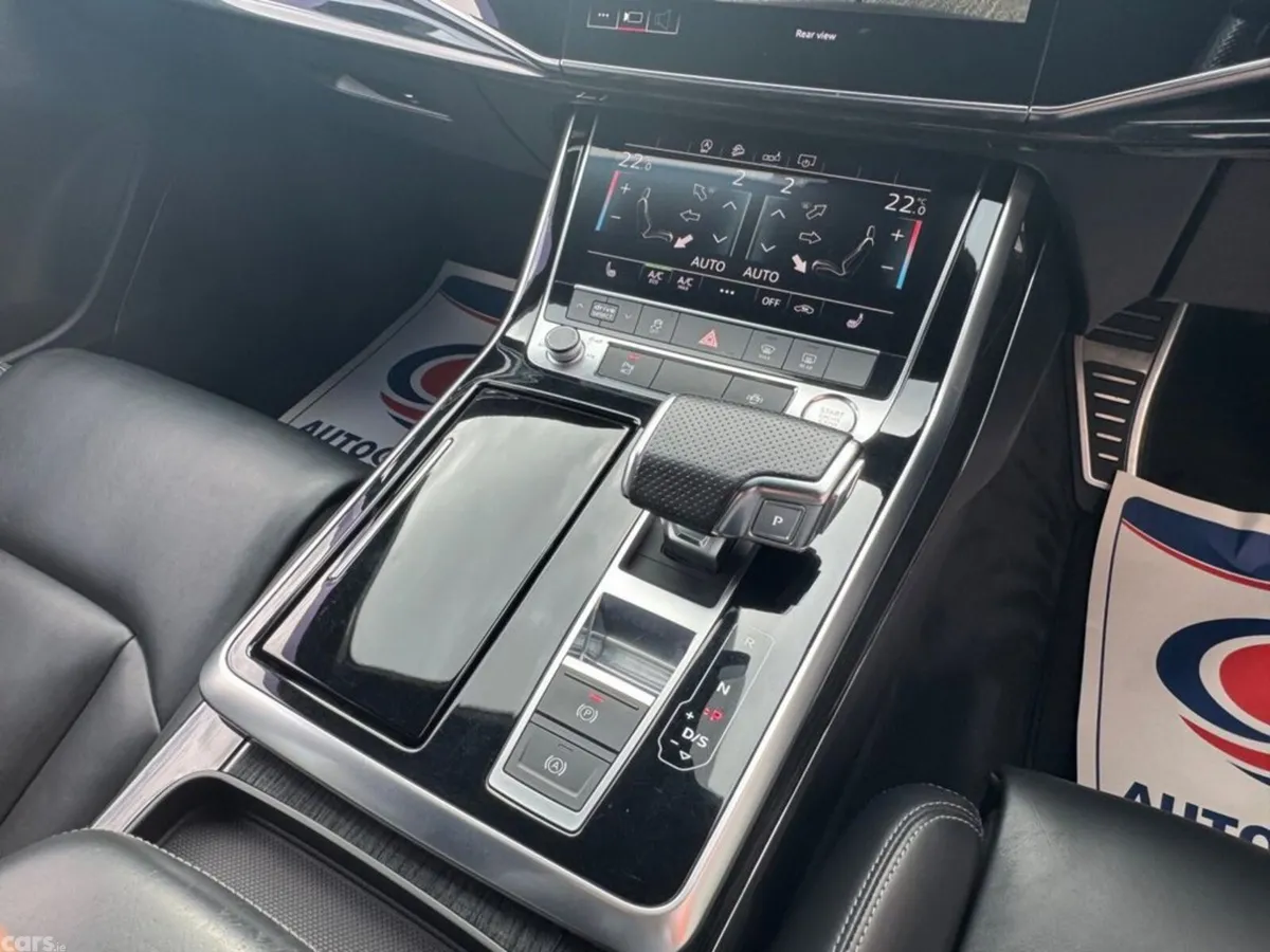 Audi Q7 SUV, Diesel Hybrid, 2019, Blue