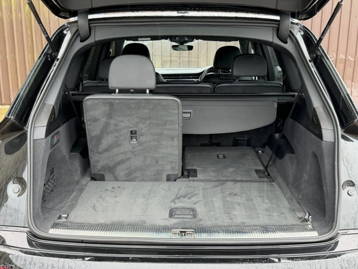 Audi Q7 SUV, Diesel Hybrid, 2023, Black