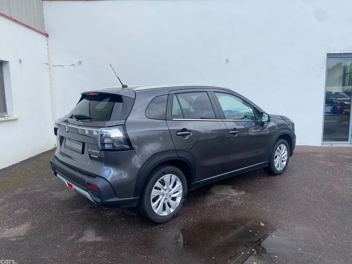 Suzuki SX4 Hatchback, Petrol, 2023, Grey