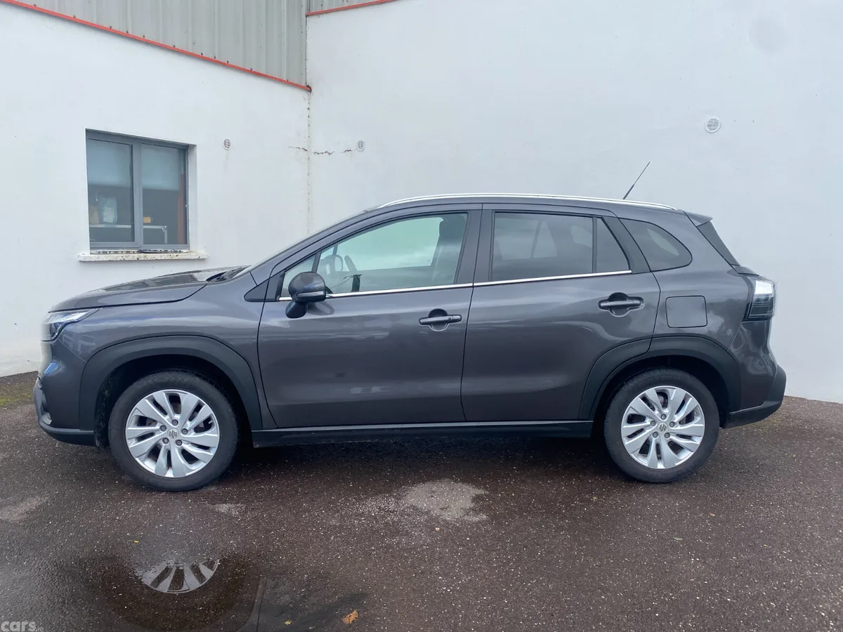 Suzuki SX4 Hatchback, Petrol, 2023, Grey