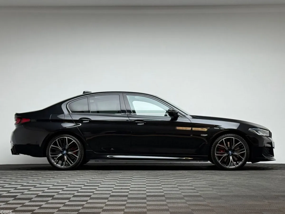 BMW 5-Series Saloon, Petrol Plug-in Hybrid, 2022, Black