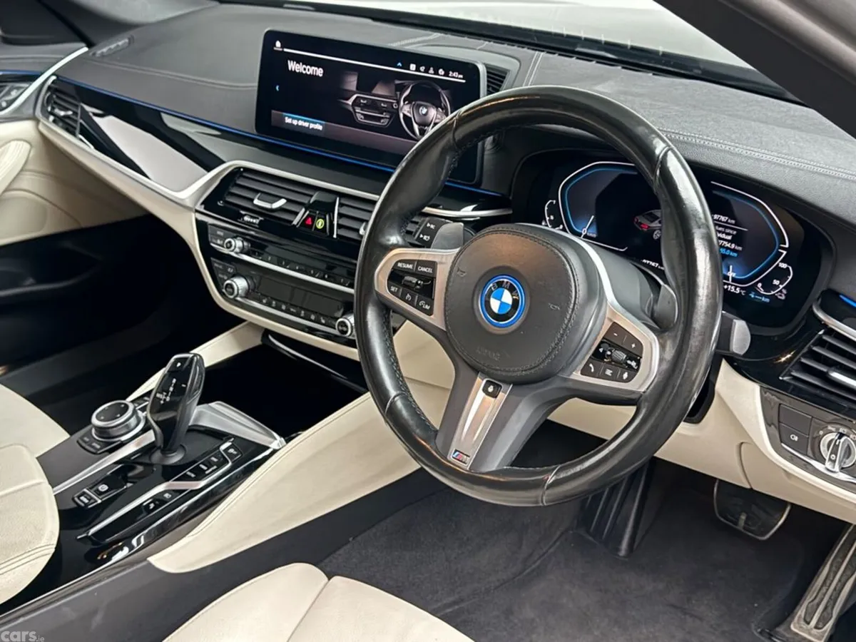 BMW 5-Series Saloon, Petrol Plug-in Hybrid, 2022, Black