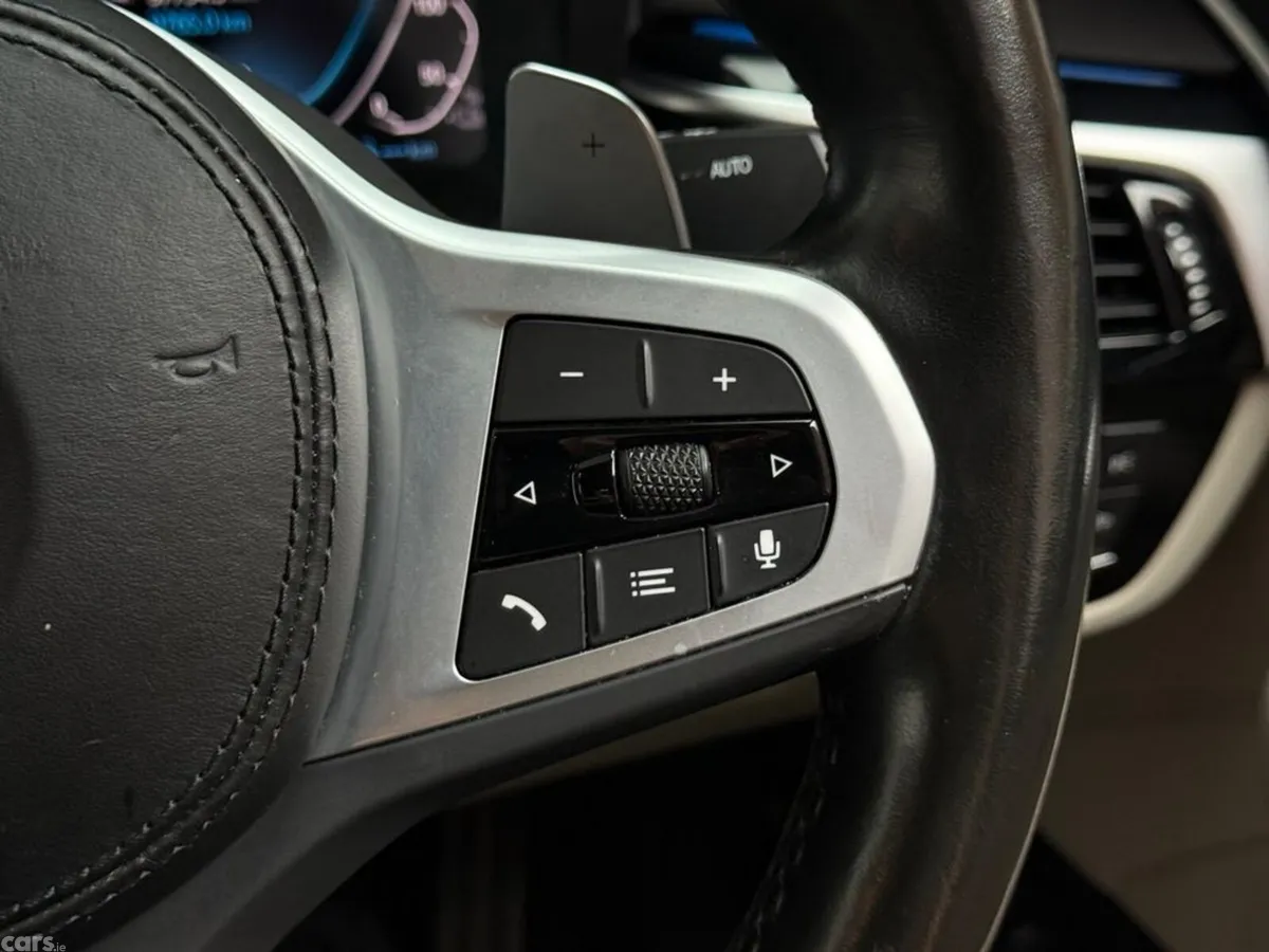 BMW 5-Series Saloon, Petrol Plug-in Hybrid, 2022, Black