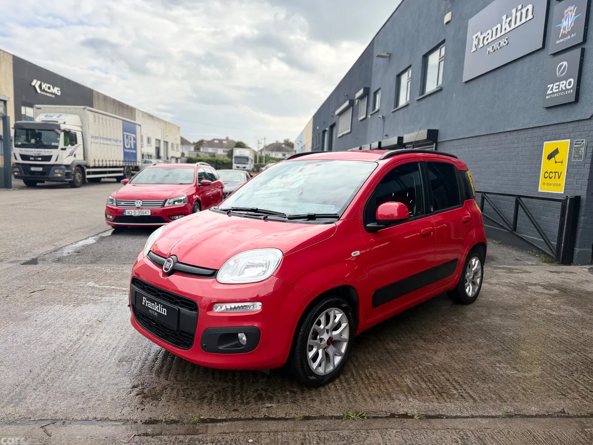 Fiat Panda Hatchback, Petrol, 2017, Red