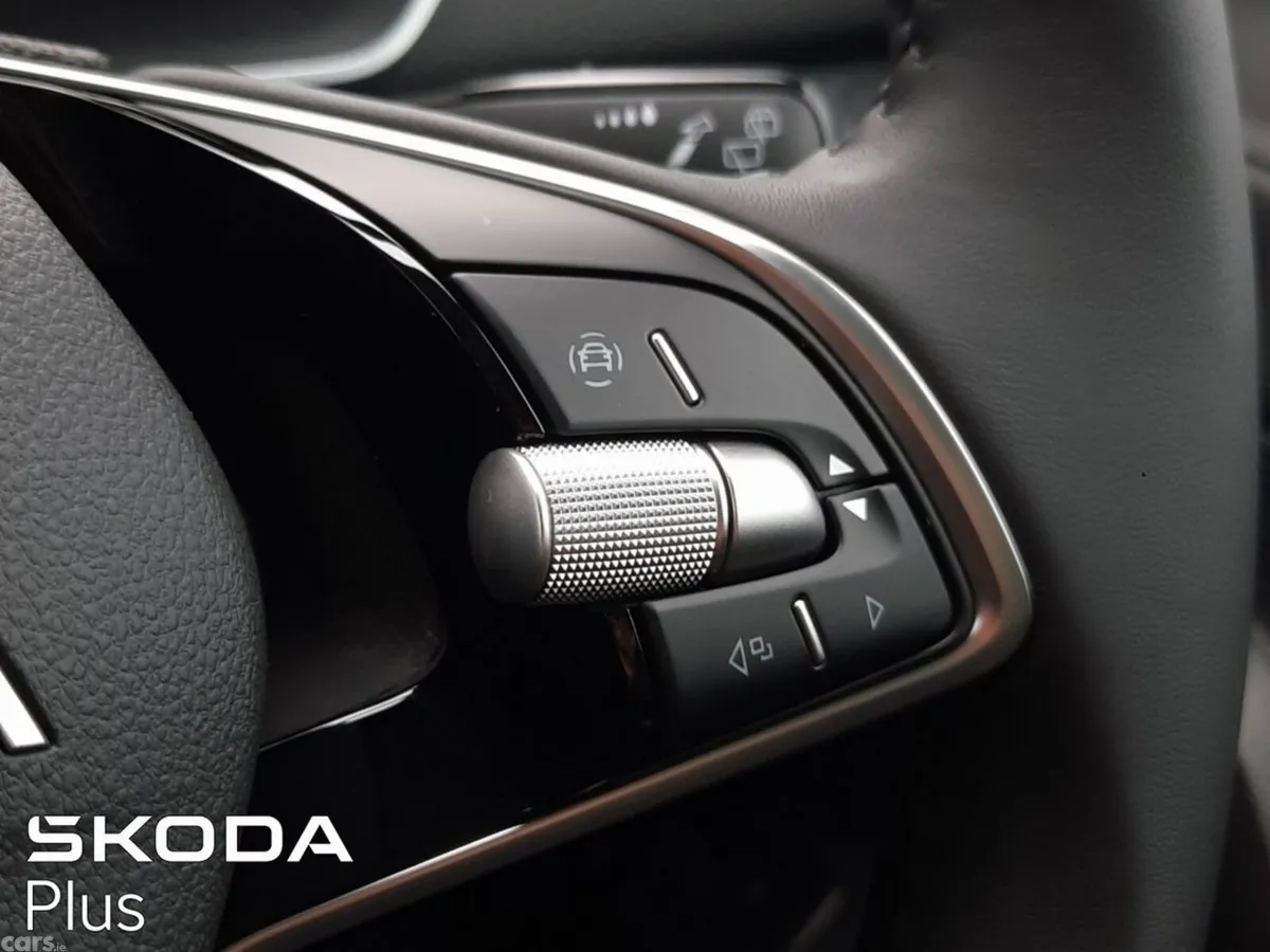 Skoda Octavia Saloon, Diesel, 2026, Grey