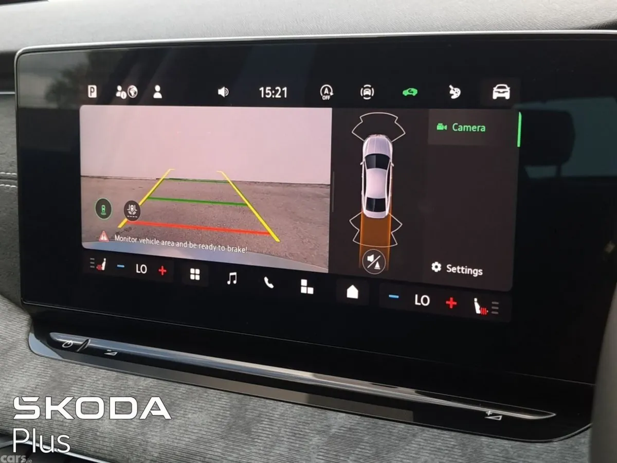 Skoda Octavia Saloon, Diesel, 2025, Grey