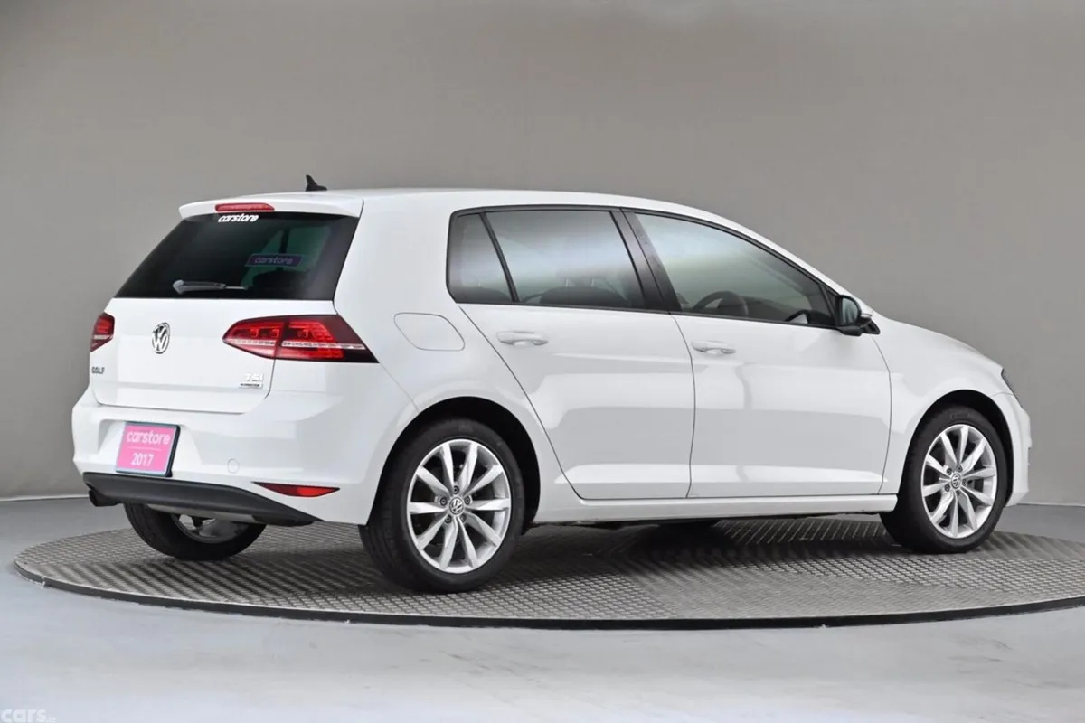 Volkswagen Golf Hatchback, Petrol, 2017, White