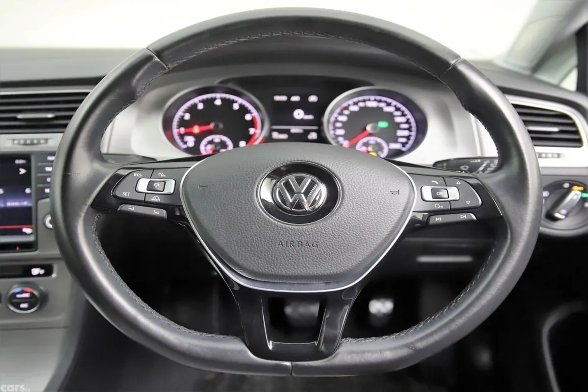 Volkswagen Golf Hatchback, Petrol, 2017, White
