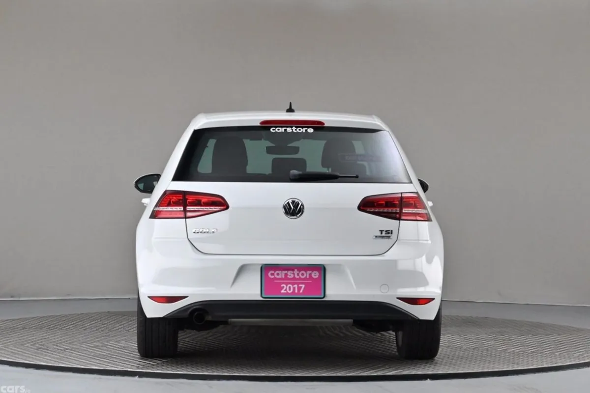Volkswagen Golf Hatchback, Petrol, 2017, White