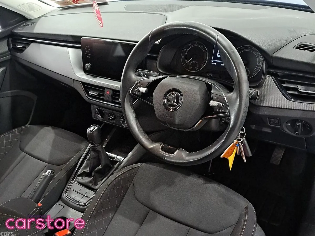 Skoda Kamiq Hatchback, Petrol, 2021, Blue