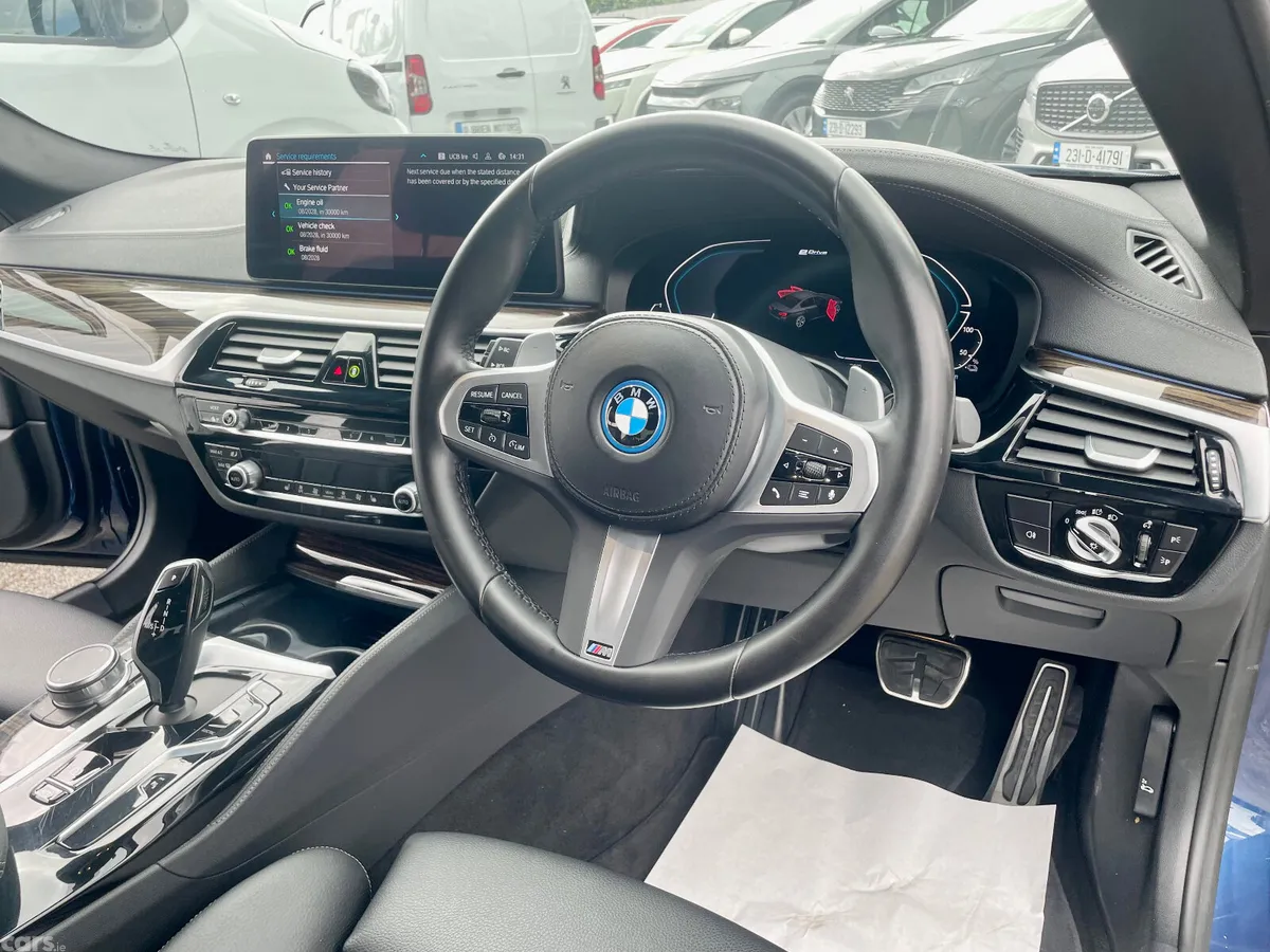 BMW 5-Series Saloon, Petrol Plug-in Hybrid, 2023, Blue