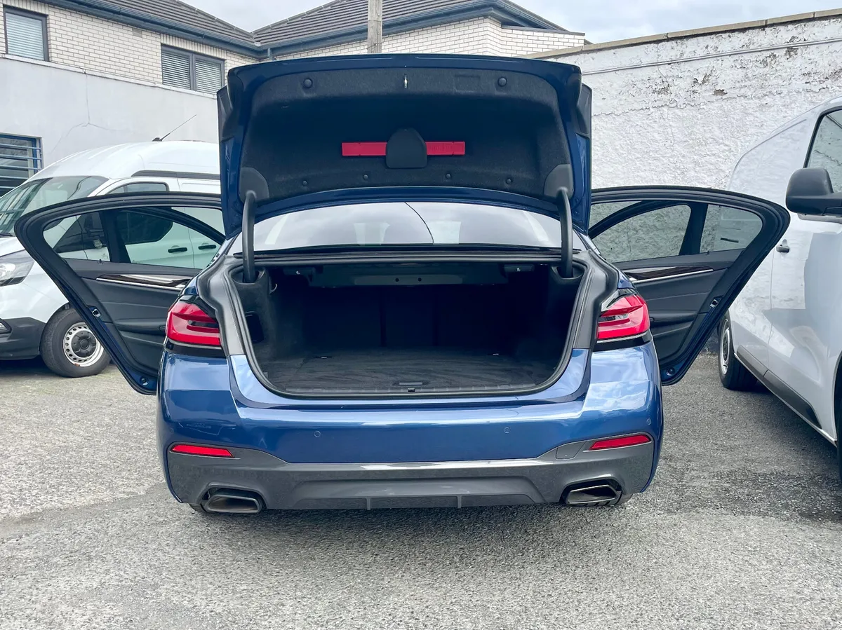 BMW 5-Series Saloon, Petrol Plug-in Hybrid, 2023, Blue