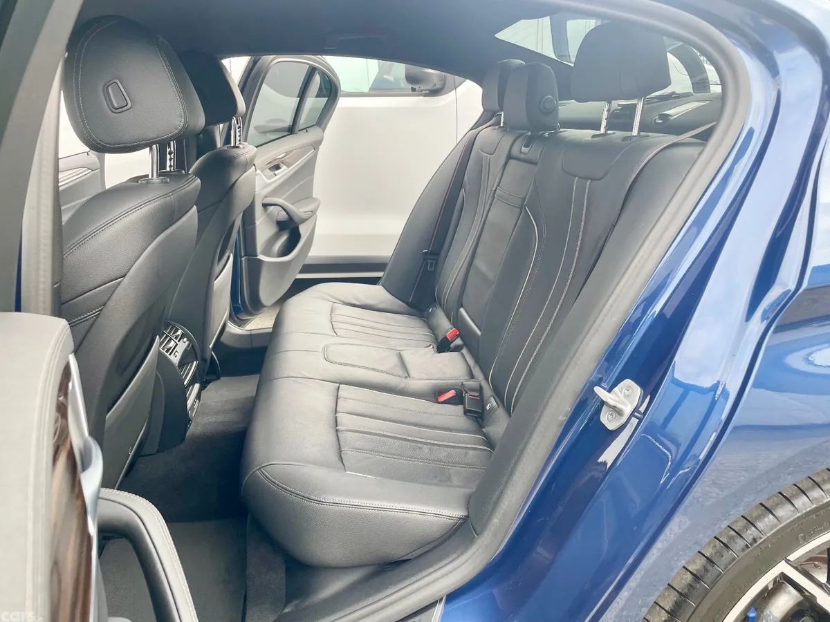 BMW 5-Series Saloon, Petrol Plug-in Hybrid, 2023, Blue