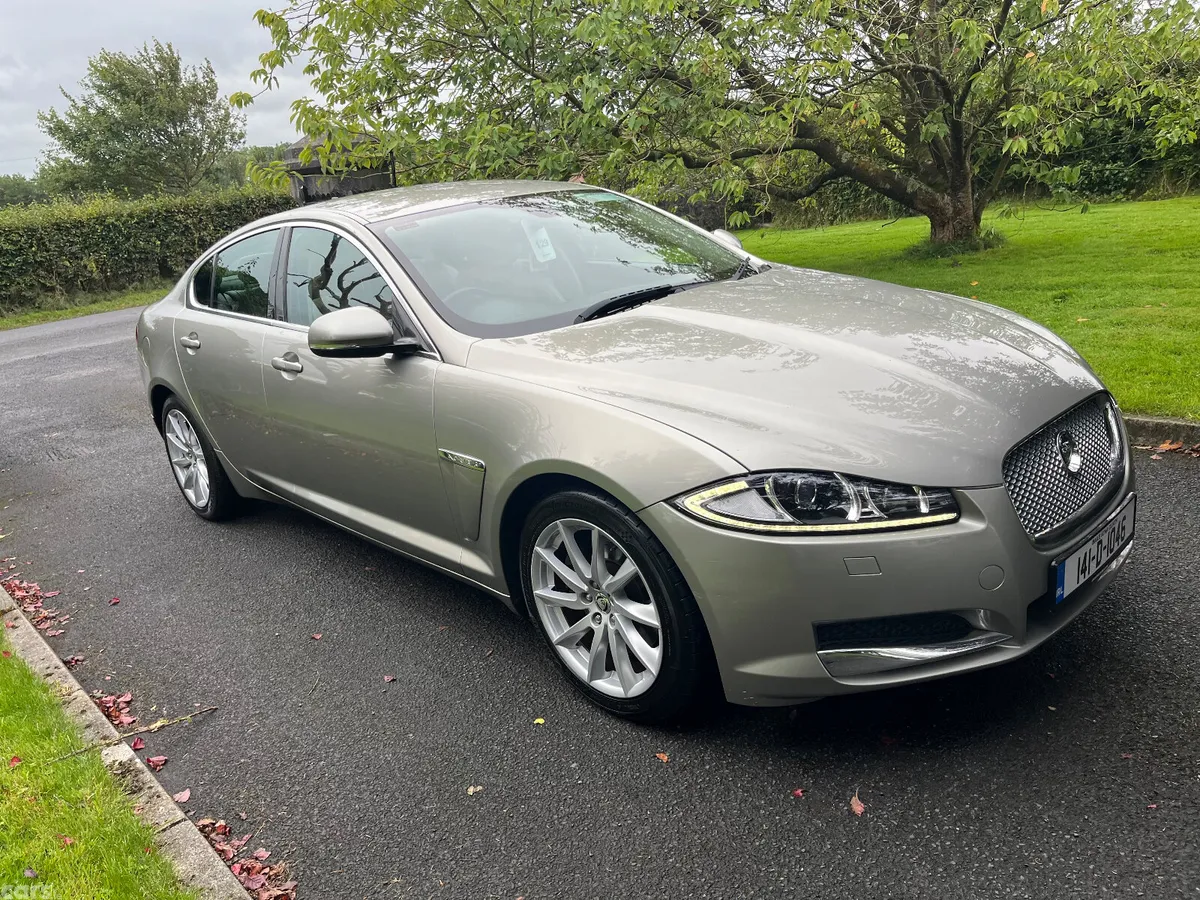 Jaguar XF Saloon, Diesel, 2014, Gold
